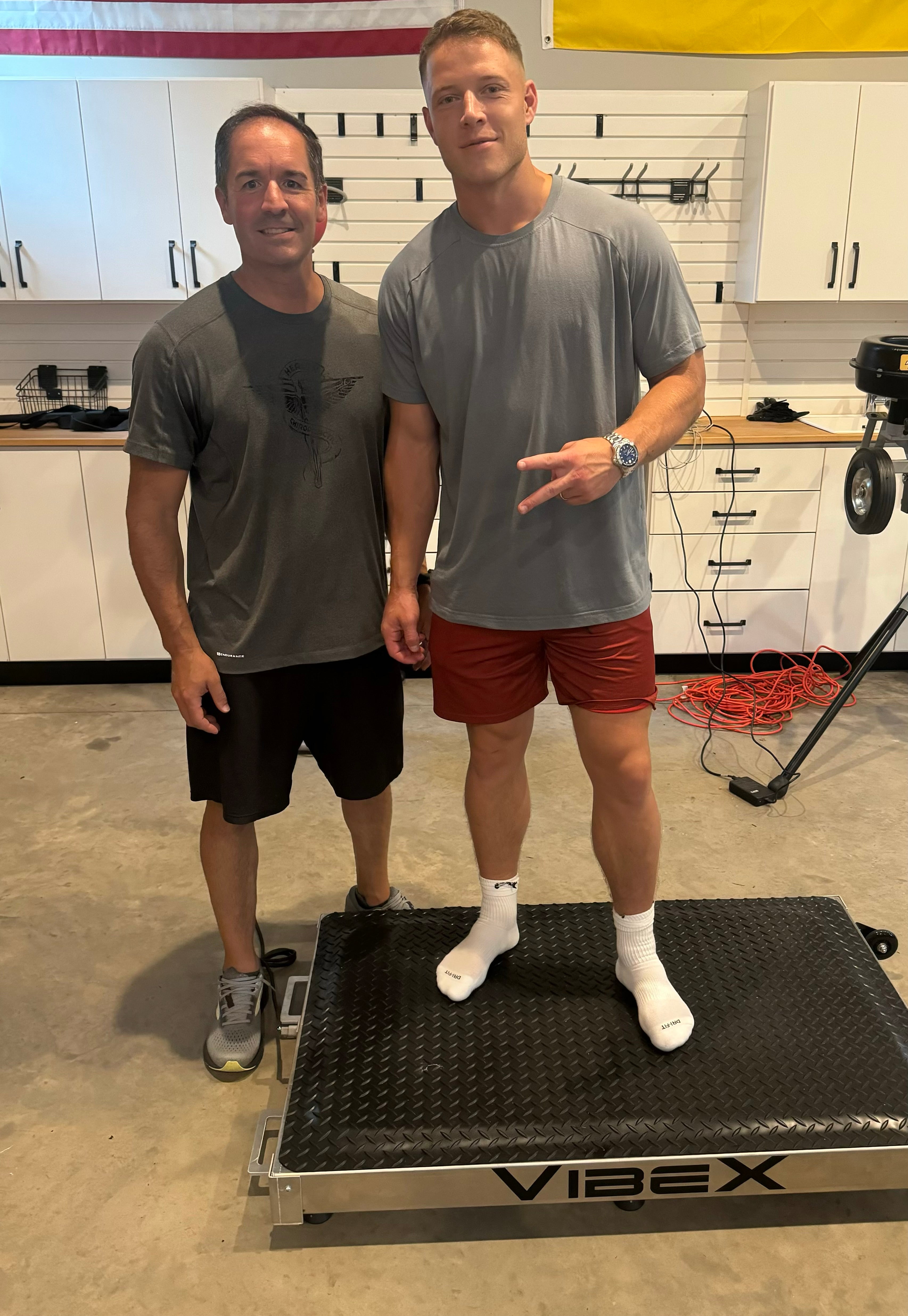 Vibration Plate Benefits: A VibeX vs Power Plate Buyer's Guide