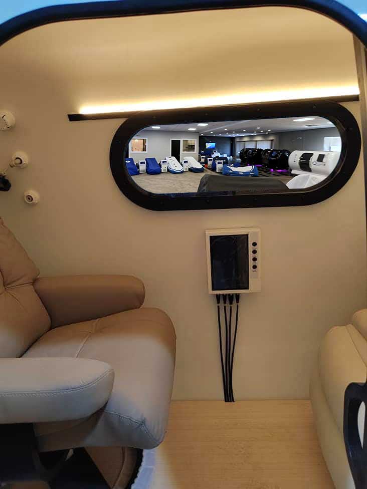 XLS-40 chamber interior