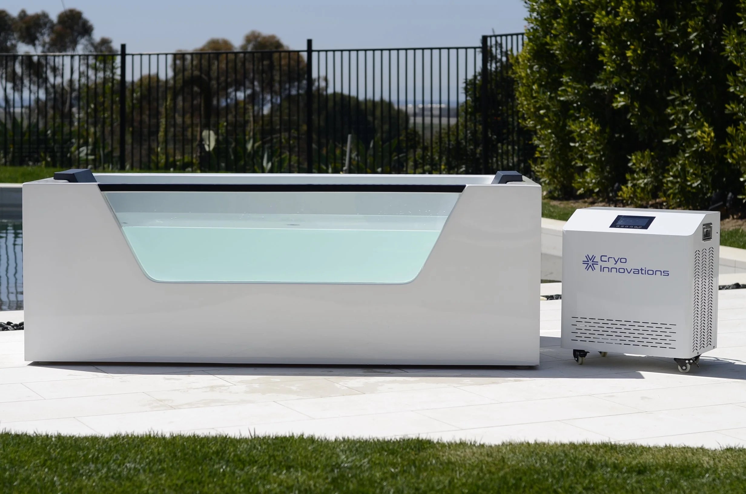 Cryo Innovations XR Cryo Pluge Acrylic Tub With Window