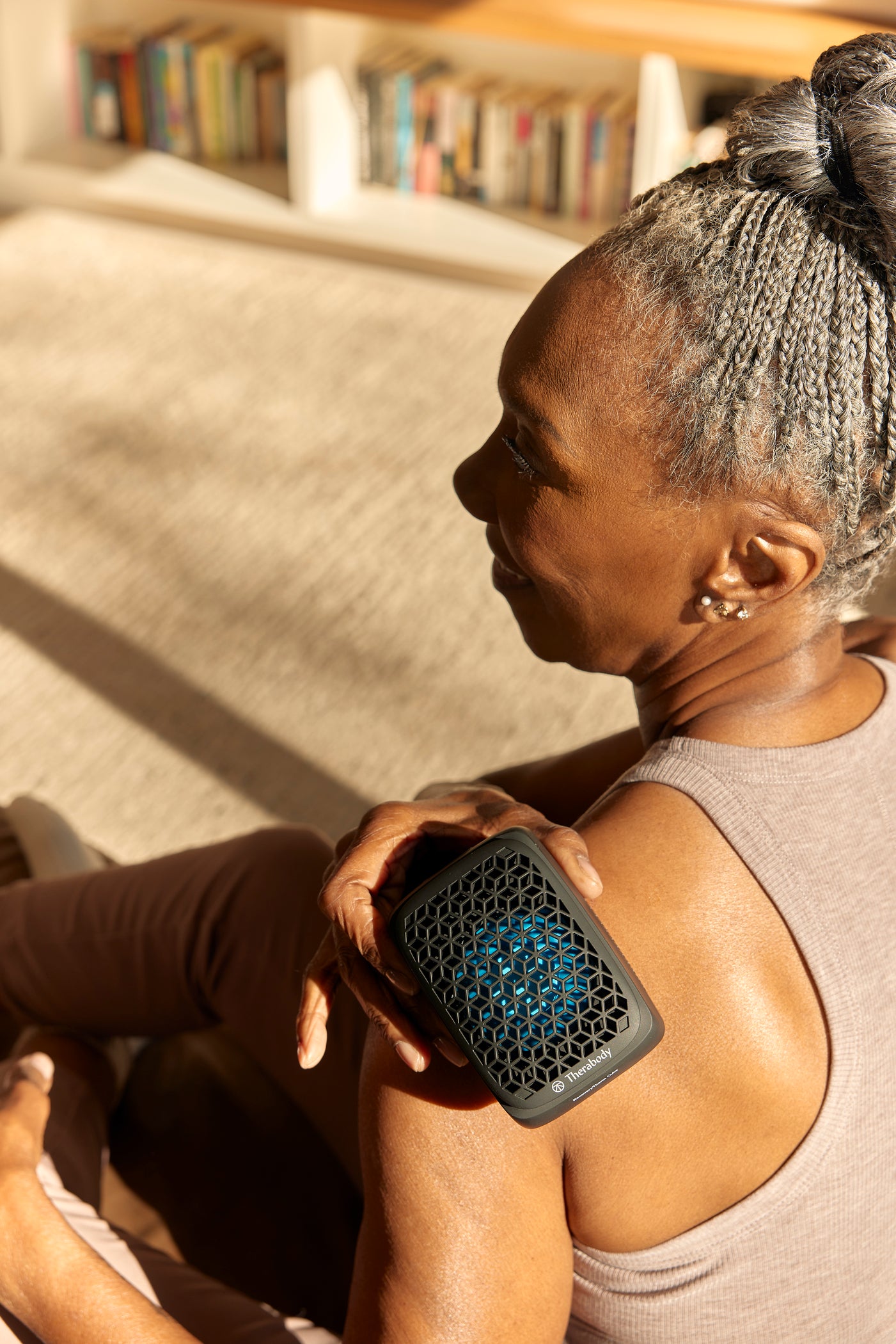 Therabody RecoveryTherm Cube, Wearable Contrast Therapy