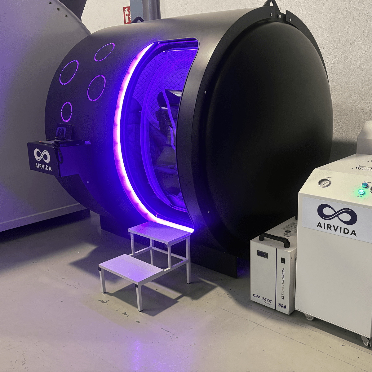 Hard Shell Hyperbaric Chamber With BIBS Masks - The Recovery Outlet