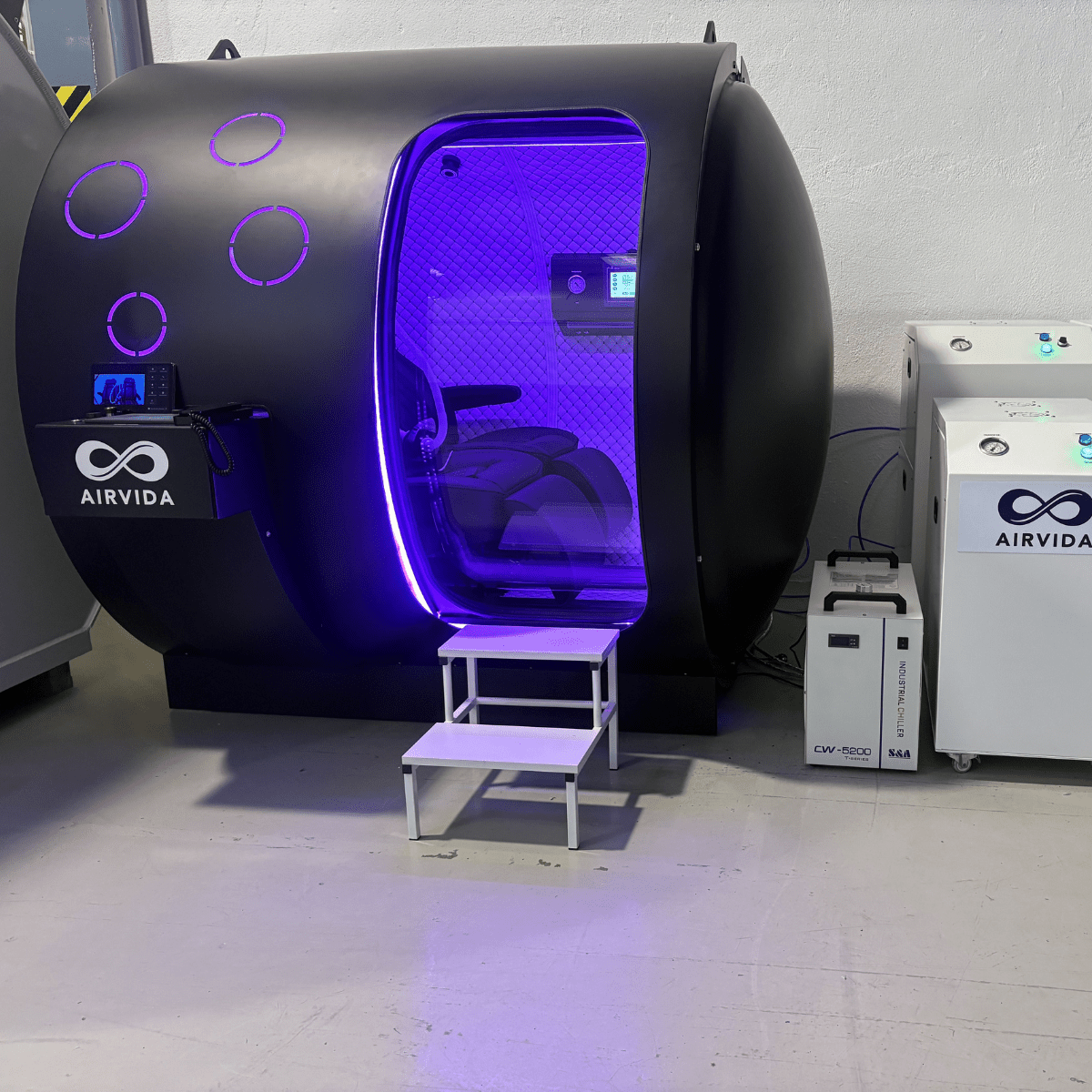 Hard Shell Hyperbaric Chamber With BIBS Masks - The Recovery Outlet