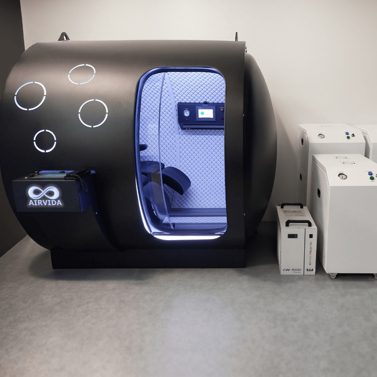 Hard Shell Hyperbaric Chamber With BIBS Masks - The Recovery Outlet
