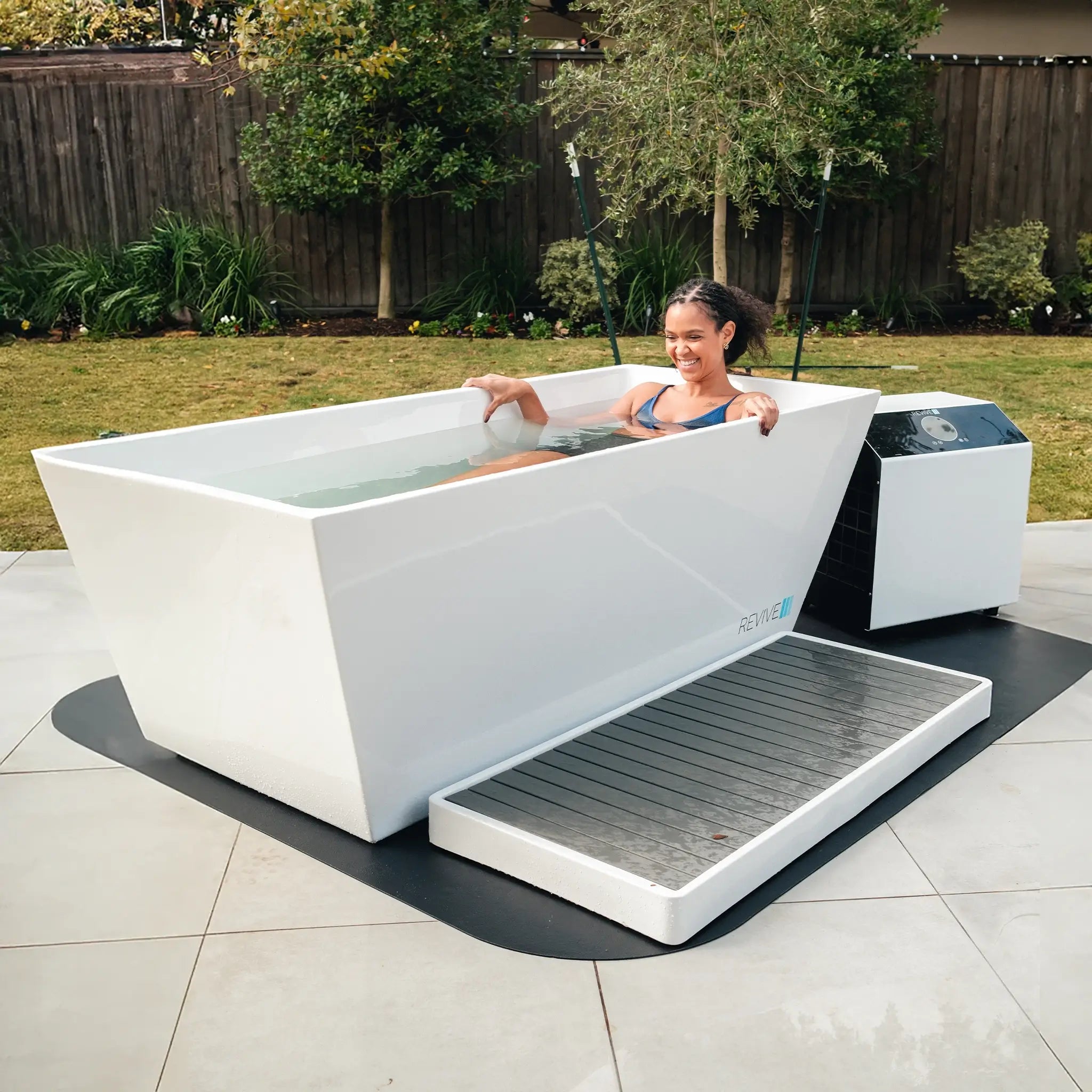 2 Person Traditional Sauna & Acrylic Plunge - The Recovery Outlet