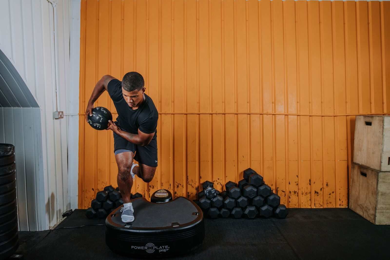 Power Plate® pro5HP™ - The Recovery Outlet