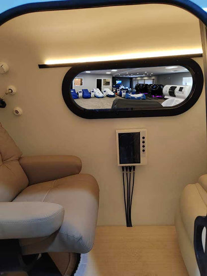 XLS-40 chamber interior