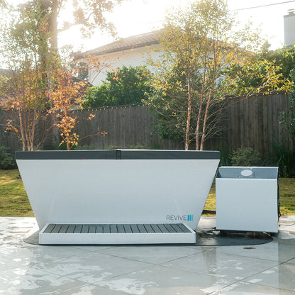 6 Person Traditional Sauna & Acrylic Plunge