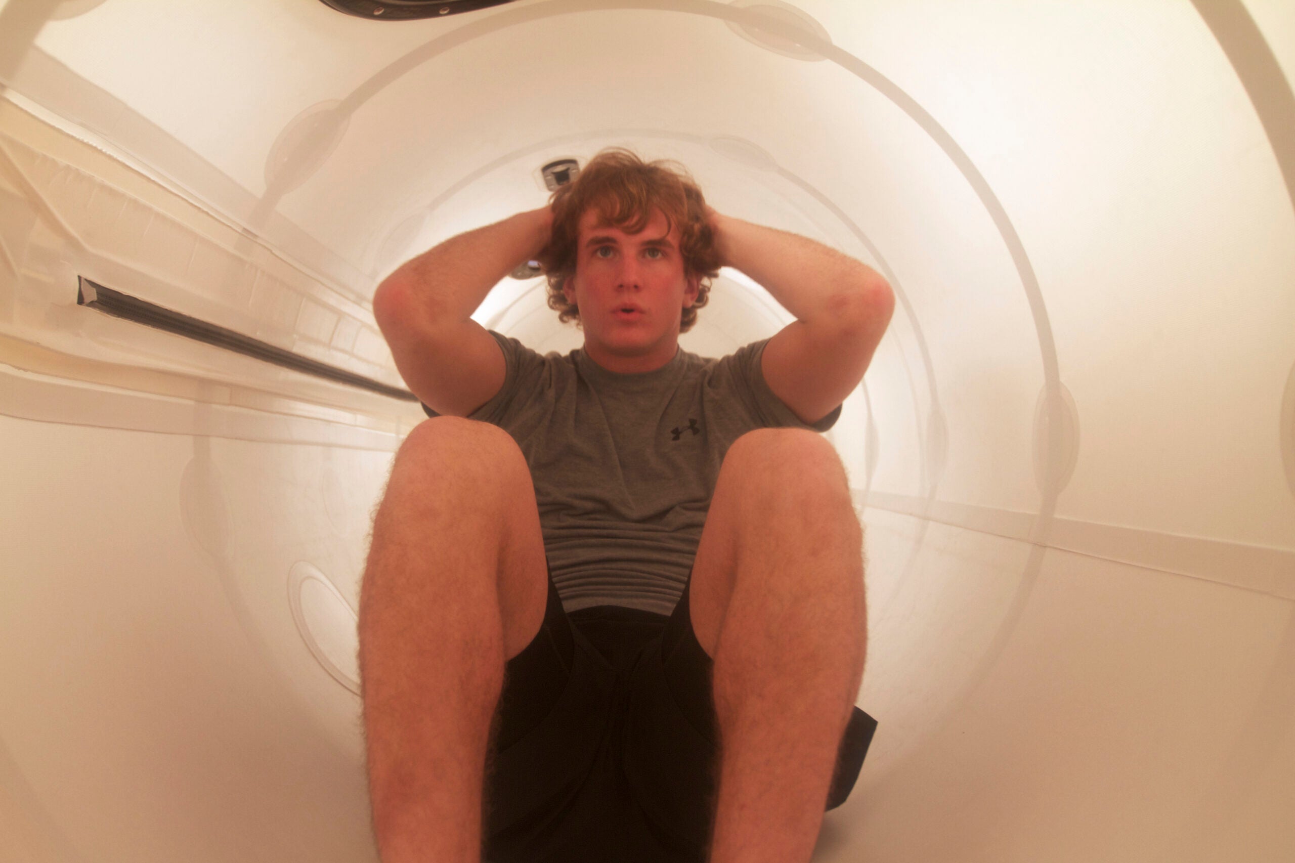 Grand_Dive_Hyperbaric_chamber