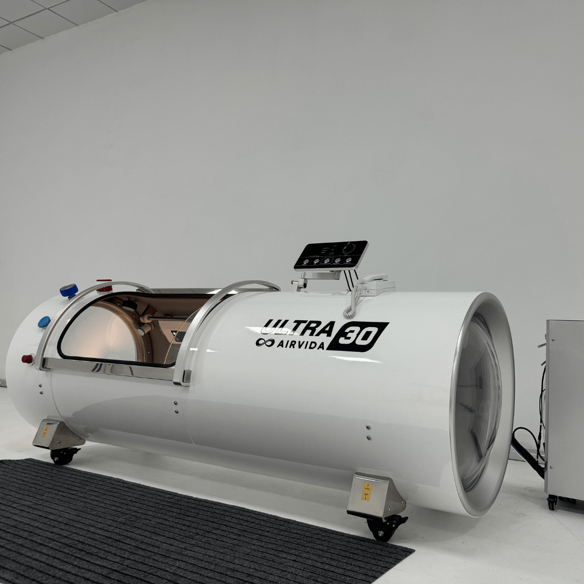 Airvida Ultra 1.3 - 2.0 ATA Hard Shell Lying Hyperbaric Chambers - The Recovery Outlet