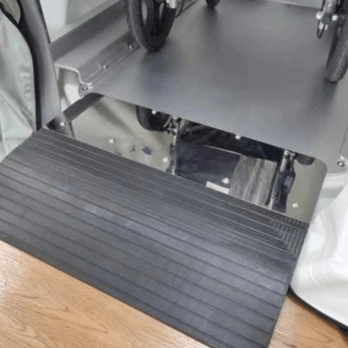 Reclining Chair Inside Hyperbaric Chamber 1.4 ATA