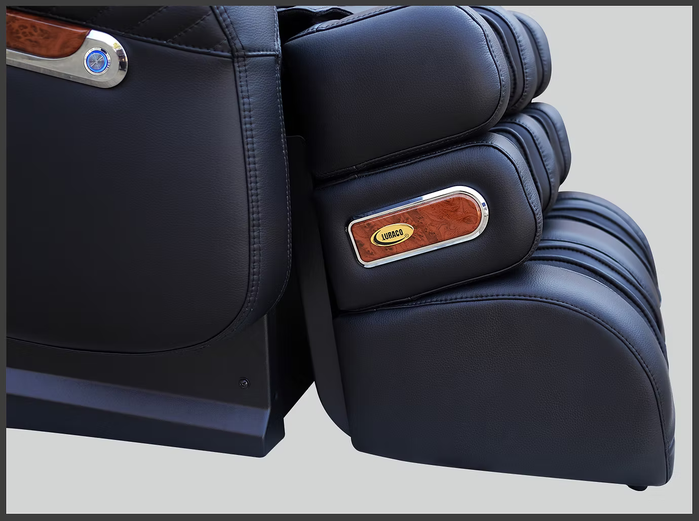 Luraco i9 Max PLUS Billionaire Edition Massage Chair